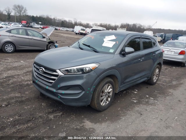 Hyundai TUCSON SE 2018 KM8J2CA47JU635417 Image 2