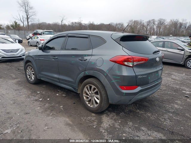 Hyundai TUCSON SE 2018 KM8J2CA47JU635417 Image 3