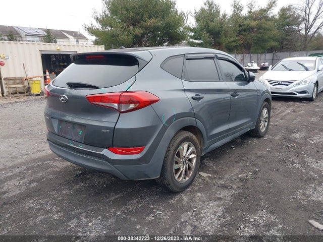 Hyundai TUCSON SE 2018 KM8J2CA47JU635417 Image 4