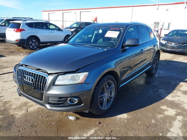Audi Q5 2.0t Premium 2015 WA1LFAFPXFA130869 Image 2