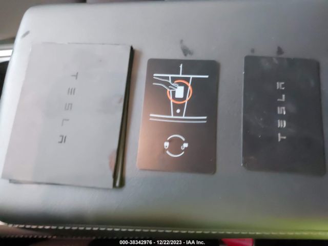 2022 TESLA MODEL Y 7SAYGDEF2NF484350 Photo 10