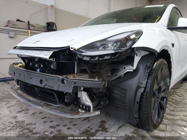 2022 TESLA MODEL Y 7SAYGDEF2NF484350 Photo 5