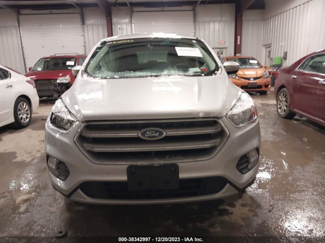 2017 FORD ESCAPE SE VIN: 1FMCU9GD5HUE21940