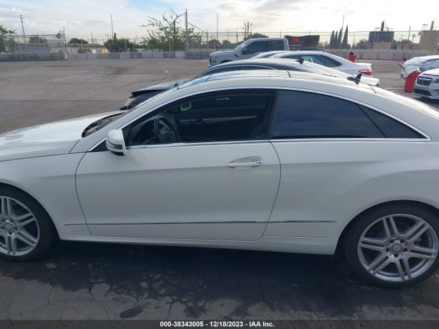 2011 Mercedes-benz E 350 მანქანა იყიდება აუქციონზე, vin: WDDKJ5GB8BF088313, აუქციონის ნომერი: 38343005