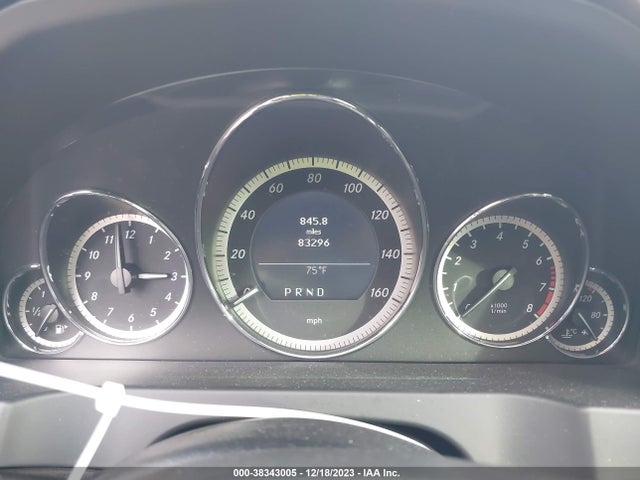2011 Mercedes-benz E 350 მანქანა იყიდება აუქციონზე, vin: WDDKJ5GB8BF088313, აუქციონის ნომერი: 38343005