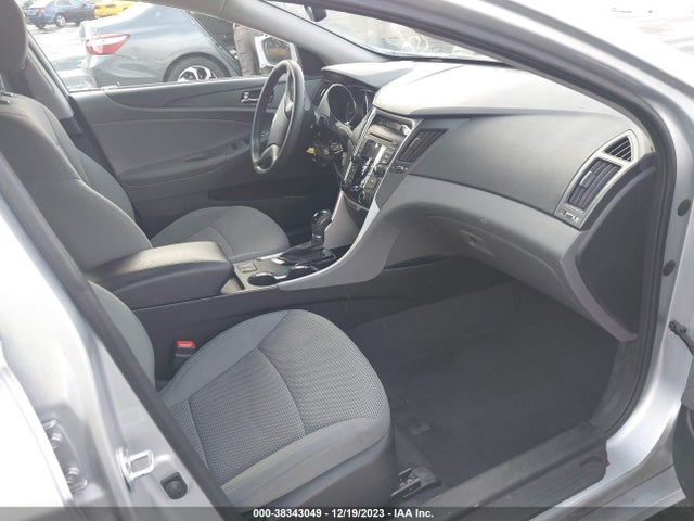 2013 HYUNDAI SONATA GLS VIN: 5NPEB4AC4DH728073