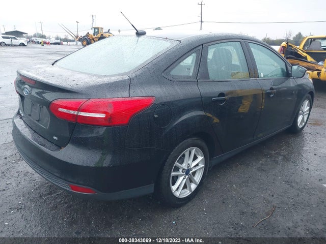 Ford Focus 2016 1FADP3F28GL255940 Image 17