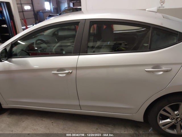 2017 HYUNDAI ELANTRA SE VIN: KMHD84LF3HU206107