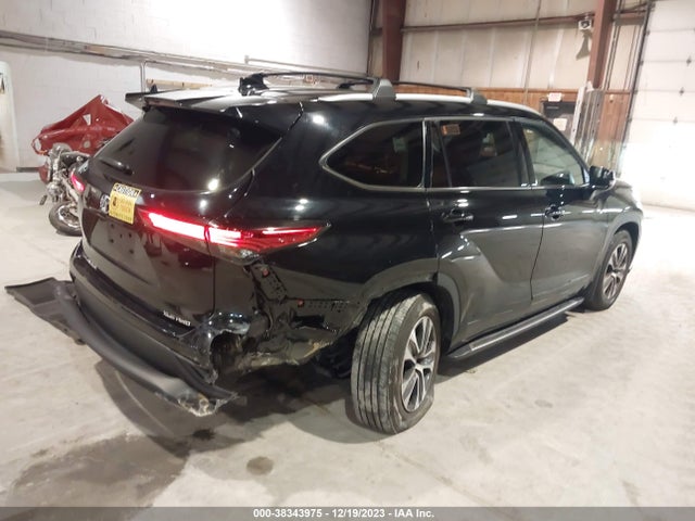 Toyota Highlander Xle 2022 5TDGZRBH6NS227578 Image 4