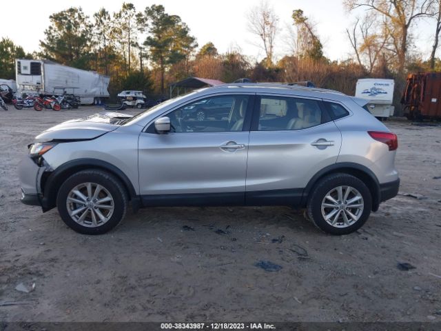 JN1BJ1CP8HW005155 Nissan Rogue Sport Sv