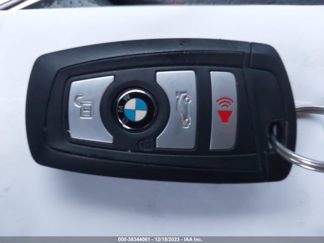 BMW 535i Xdrive 2016 WBA5B3C5XGG258548 Image 11