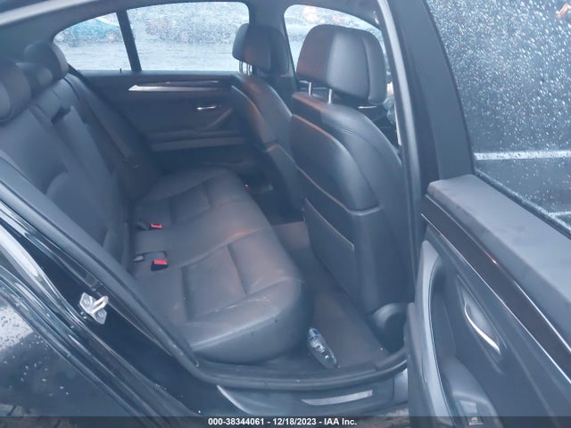 BMW 535i Xdrive 2016 WBA5B3C5XGG258548 Image 8