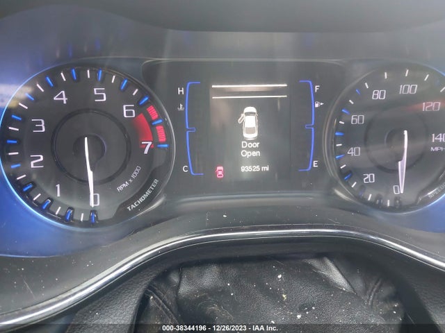1C3CCCBB3FN706092 Chrysler 200 S