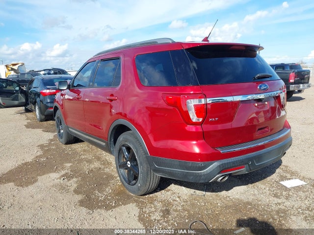 Ford EXPLORER XLT 2018 1FM5K7D87JGC84899 Image 3