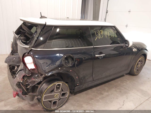 2021 MINI SE HARDTOP WMWXP3C02M2N52582 Photo 3