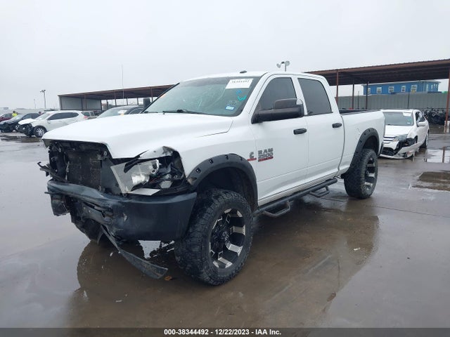 RAM 2500 Tradesman 2014 3C6UR5CL3EG147580 Image 2