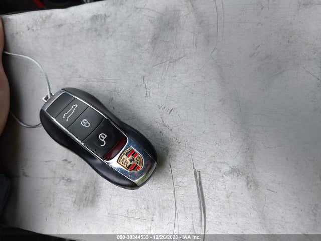 2016 PORSCHE CAYENNE WP1AA2A23GLA10655 Photo 10