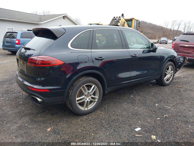 2016 PORSCHE CAYENNE WP1AA2A23GLA10655 Photo 3