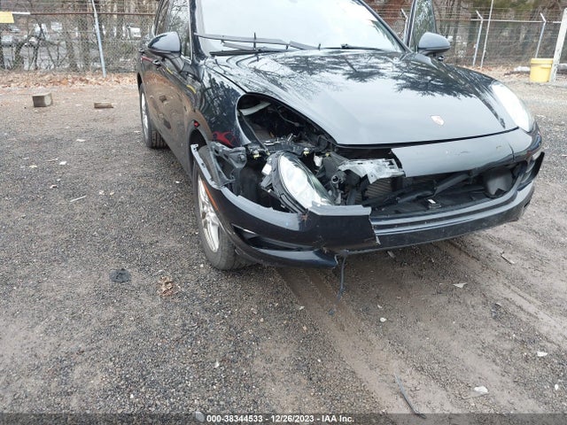 2016 PORSCHE CAYENNE WP1AA2A23GLA10655 Photo 5