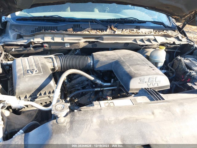 2015 RAM 1500 SLT VIN: 1C6RR6LG5FS634014