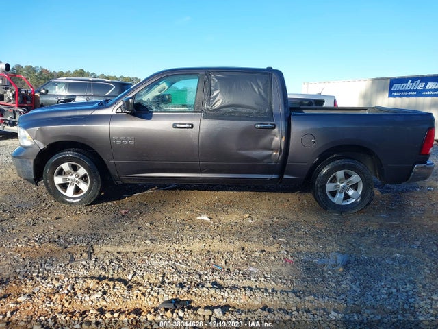 2015 RAM 1500 SLT VIN: 1C6RR6LG5FS634014