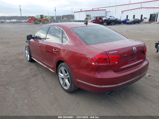 1VWBT7A39FC076886 Volkswagen Passat 1.8t Se