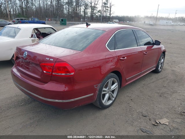 1VWBT7A39FC076886 Volkswagen Passat 1.8t Se