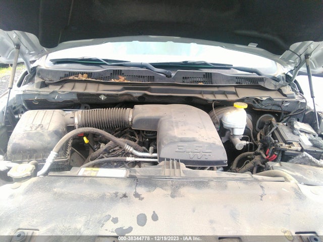 1C6RR7GG2JS326341 RAM 1500 Slt Quad Cab 4x4 6'4 Box