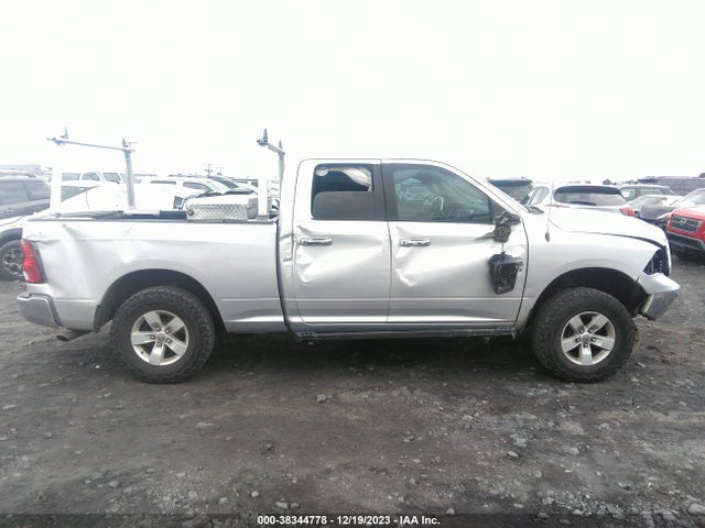 1C6RR7GG2JS326341 RAM 1500 Slt Quad Cab 4x4 6'4 Box