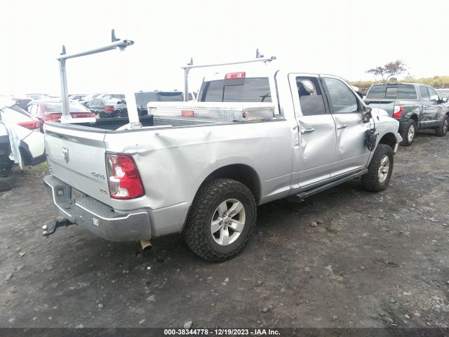1C6RR7GG2JS326341 RAM 1500 Slt Quad Cab 4x4 6'4 Box