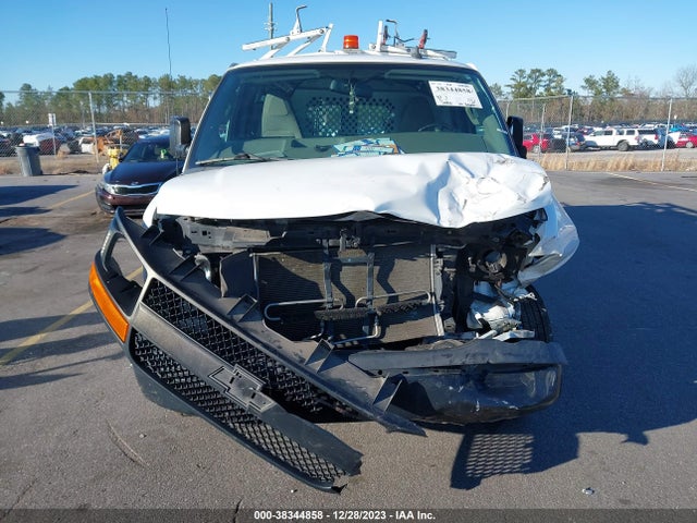 Chevrolet Express 2500 Work Van 2016 1GCWGBFG0G1155917 Image 12