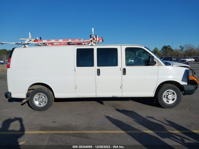 Chevrolet Express 2500 Work Van 2016 1GCWGBFG0G1155917 Image 13