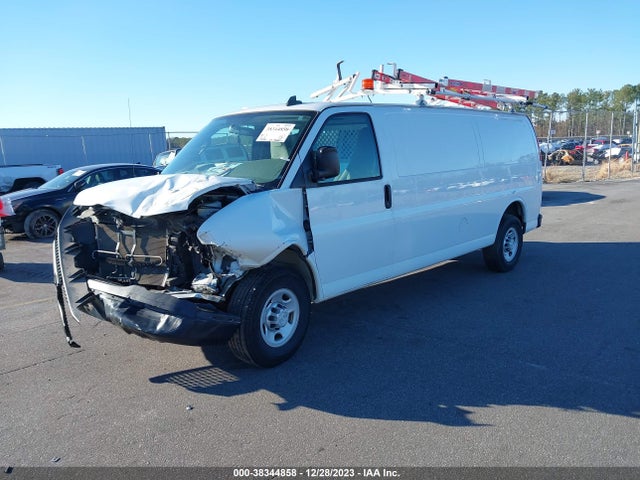 Chevrolet Express 2500 Work Van 2016 1GCWGBFG0G1155917 Image 2