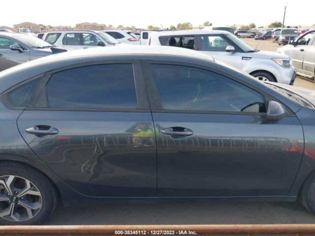 3KPF24AD9KE049267 KIA Forte Lxs