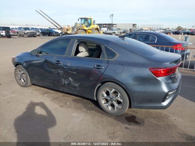 3KPF24AD9KE049267 KIA Forte Lxs