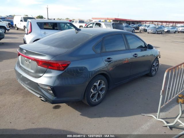 3KPF24AD9KE049267 KIA Forte Lxs