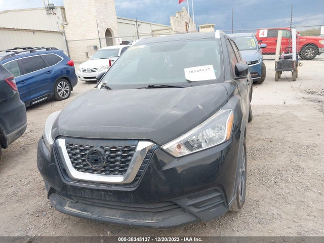 2018 NISSAN KICKS SV VIN: 3N1CP5CU2JL508630