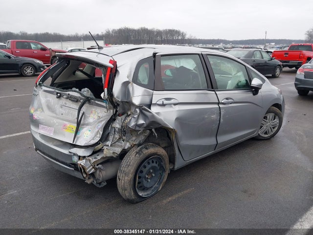 Honda FIT LX 2019 3HGGK5H48KM700055 Image 4