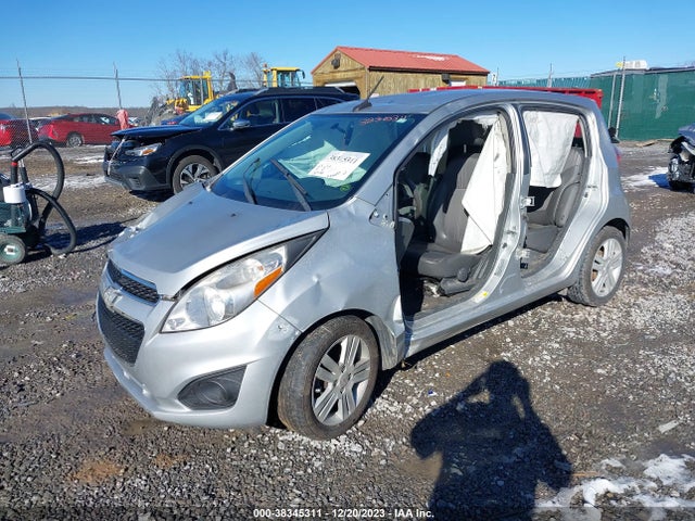 Chevrolet Spark 1lt Auto 2014 KL8CD6S93EC583002 Image 2