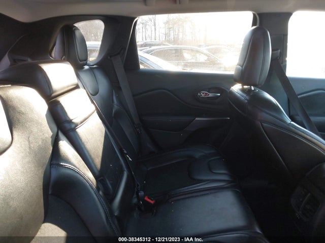 1C4PJMLB2KD311196 Jeep Cherokee Latitude Plus 4x4