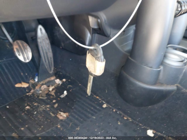 2006 MINI COOPER S WMWRE335X6TL23266 Photo 10