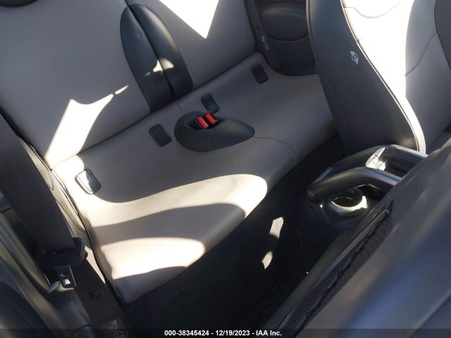 2006 MINI COOPER S WMWRE335X6TL23266 Photo 7