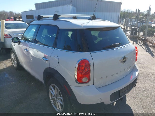 2016 MINI COUNTRYMAN WMWZB3C58GWR48600 Photo 2