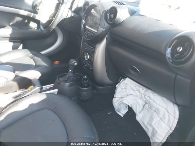 2016 MINI COUNTRYMAN WMWZB3C58GWR48600 Photo 4
