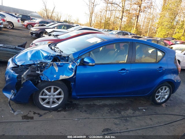 Toyota Prius C Three 2015 JTDKDTB3XF1094056 Image 14