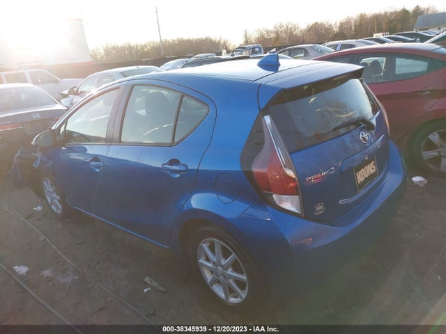 Toyota Prius C Three 2015 JTDKDTB3XF1094056 Image 3