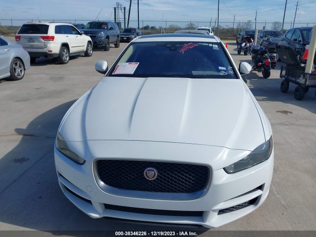 SAJAR4BG5HA977878 Jaguar Xe 25t