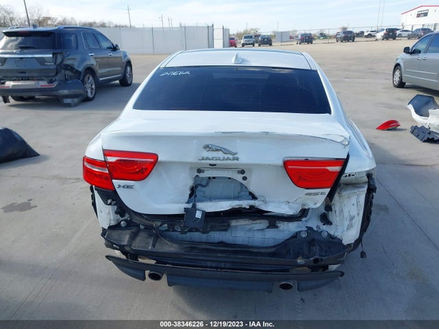 Jaguar Xe 25t 2017 SAJAR4BG5HA977878 Image 17