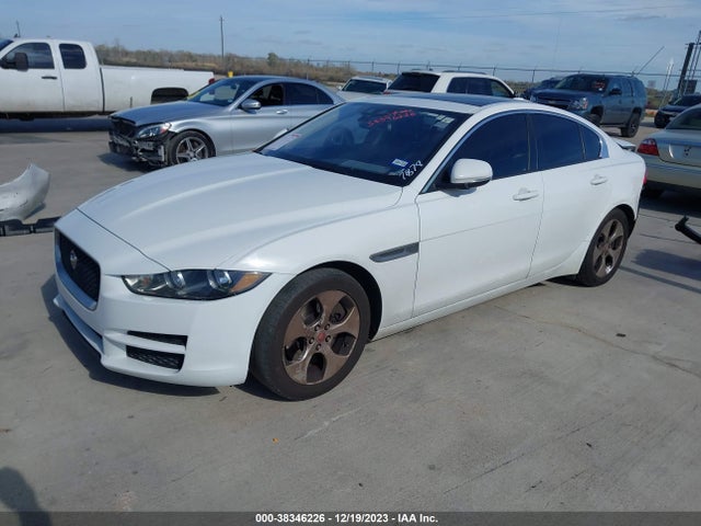 2017 JAGUAR XE SAJAR4BG5HA977878 Photo 1