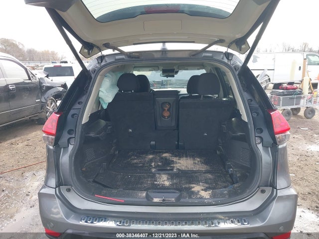 Nissan ROGUE SV 2019 5N1AT2MT2KC704435 Image 8